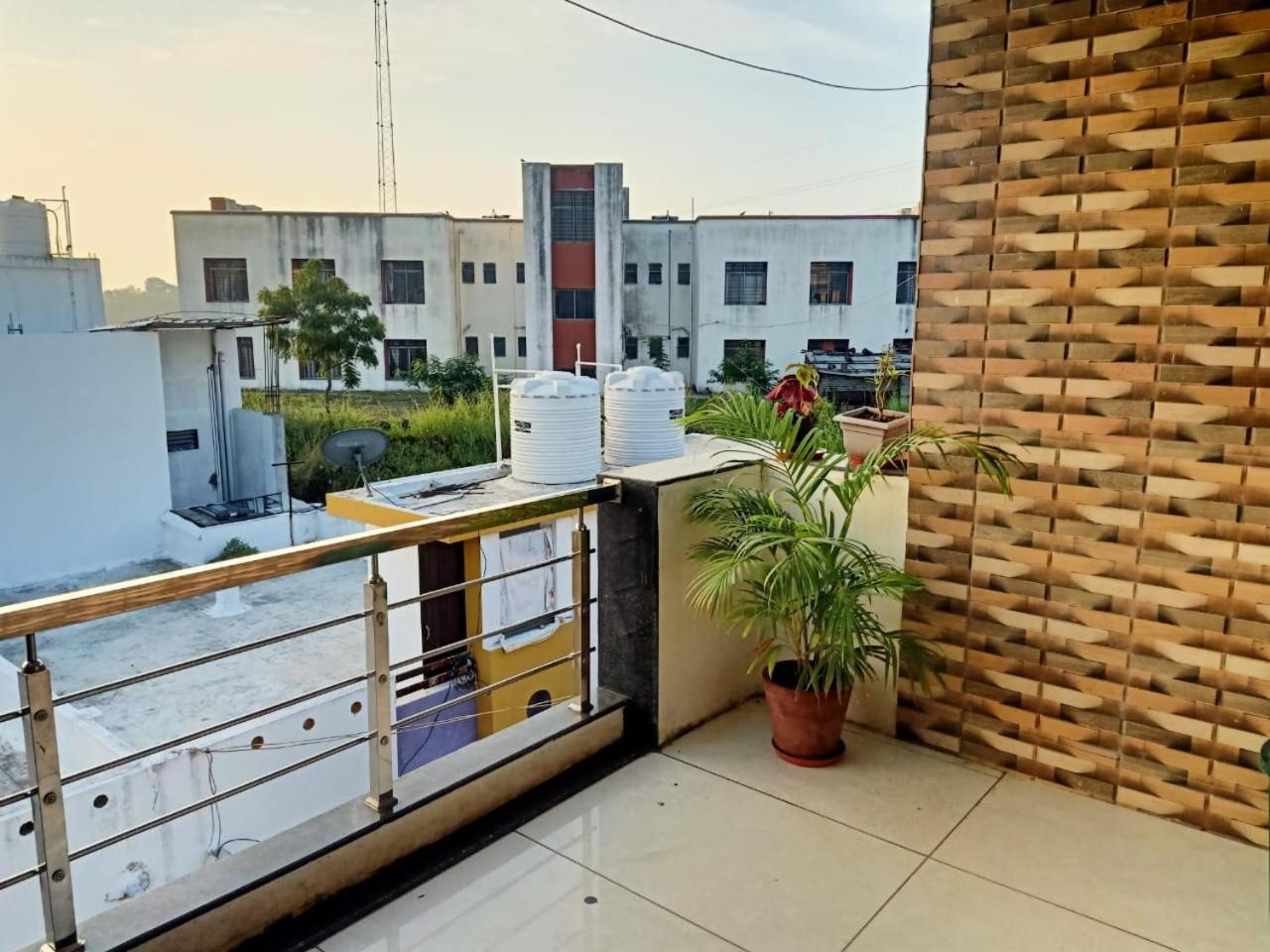 Bhavya Homestay Garudeshwar Zewnętrze zdjęcie